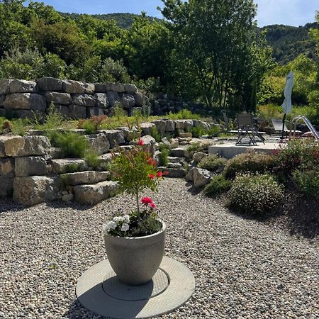 Gites Les Rochers De Plaisians Exterior photo