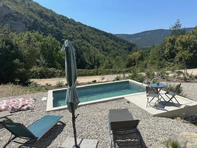 Gites Les Rochers De Plaisians Exterior photo